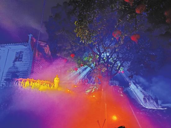 情景剧《高粱红了》演出场景。 （回龙镇供图）