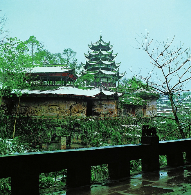 宝顶瑞雪
